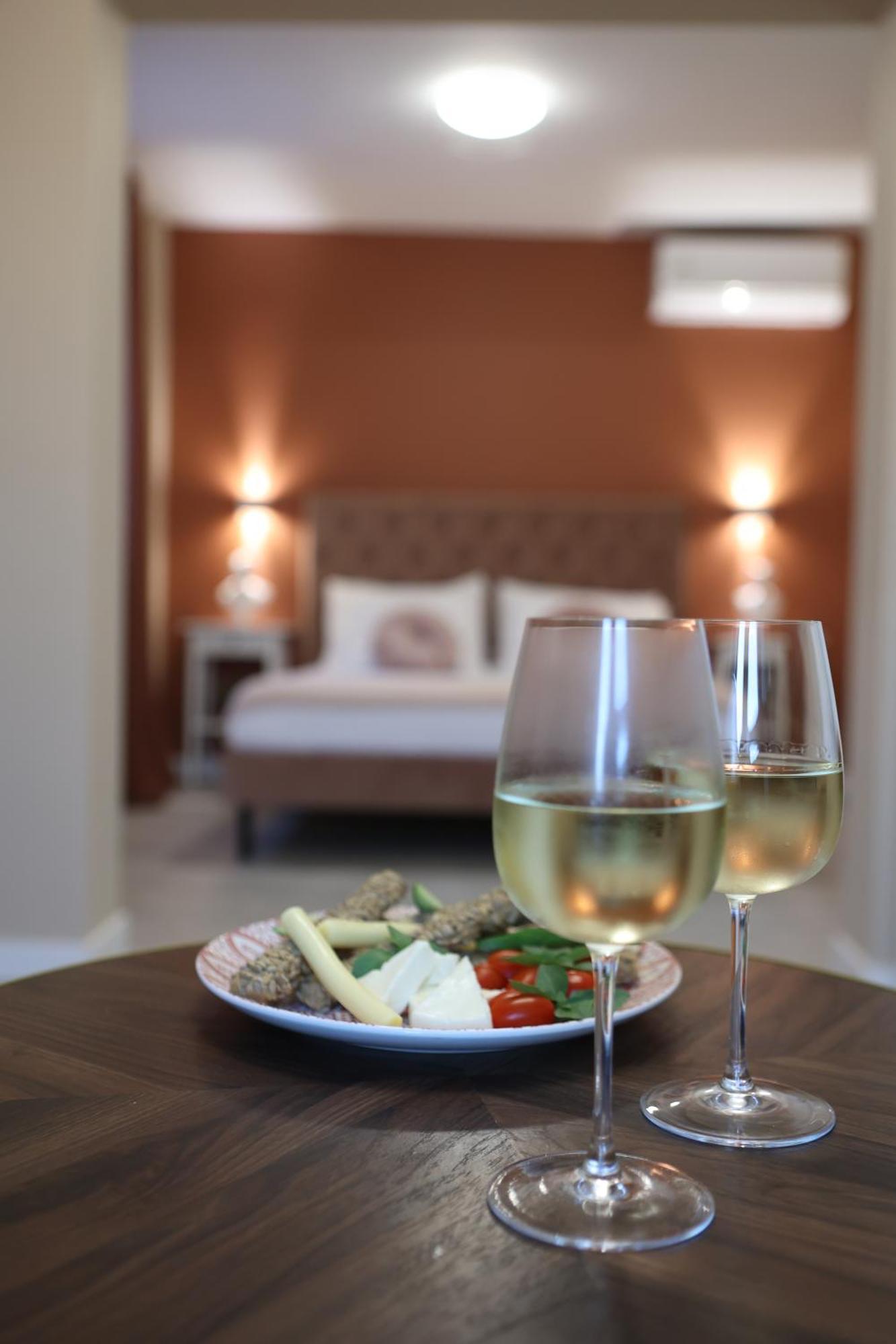 Ε121 Luxury Suites Edessa Exterior photo